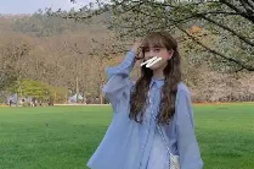 这场骂战起源于散打哥直播时自称和仙洋私交好结果王闪闪当场拆台：“当初你站队骂我们的时候咋不念交情？”散打哥被戳中痛点一边嘴硬“后悔支持道家军”一边又阴阳怪气让仙家军刷礼物最后直接破防大骂“