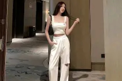 曝知名网红塌房！表面立爱国人设疯狂捞金背地砸6百万移民法国